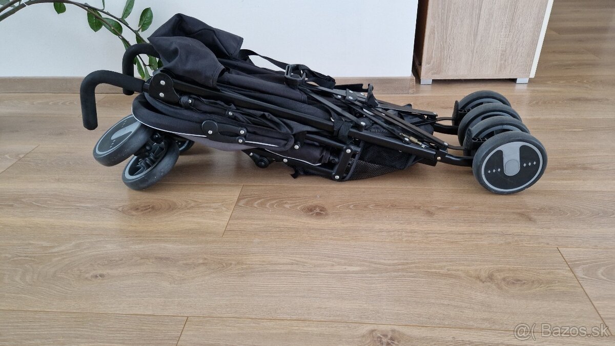 Ľahký športový kočík Mini Chilly - 5