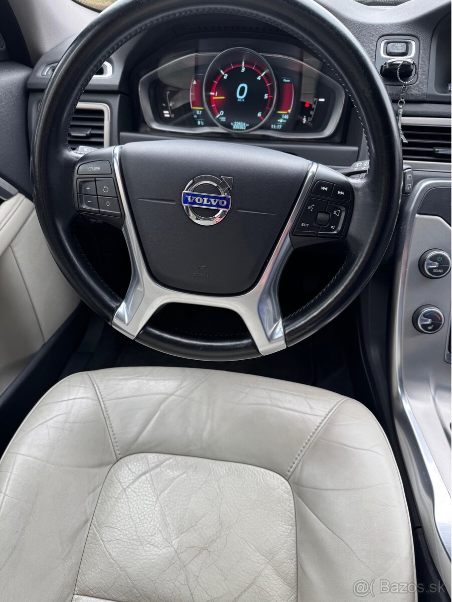 Predam auto Volvo v70 2013 - 5