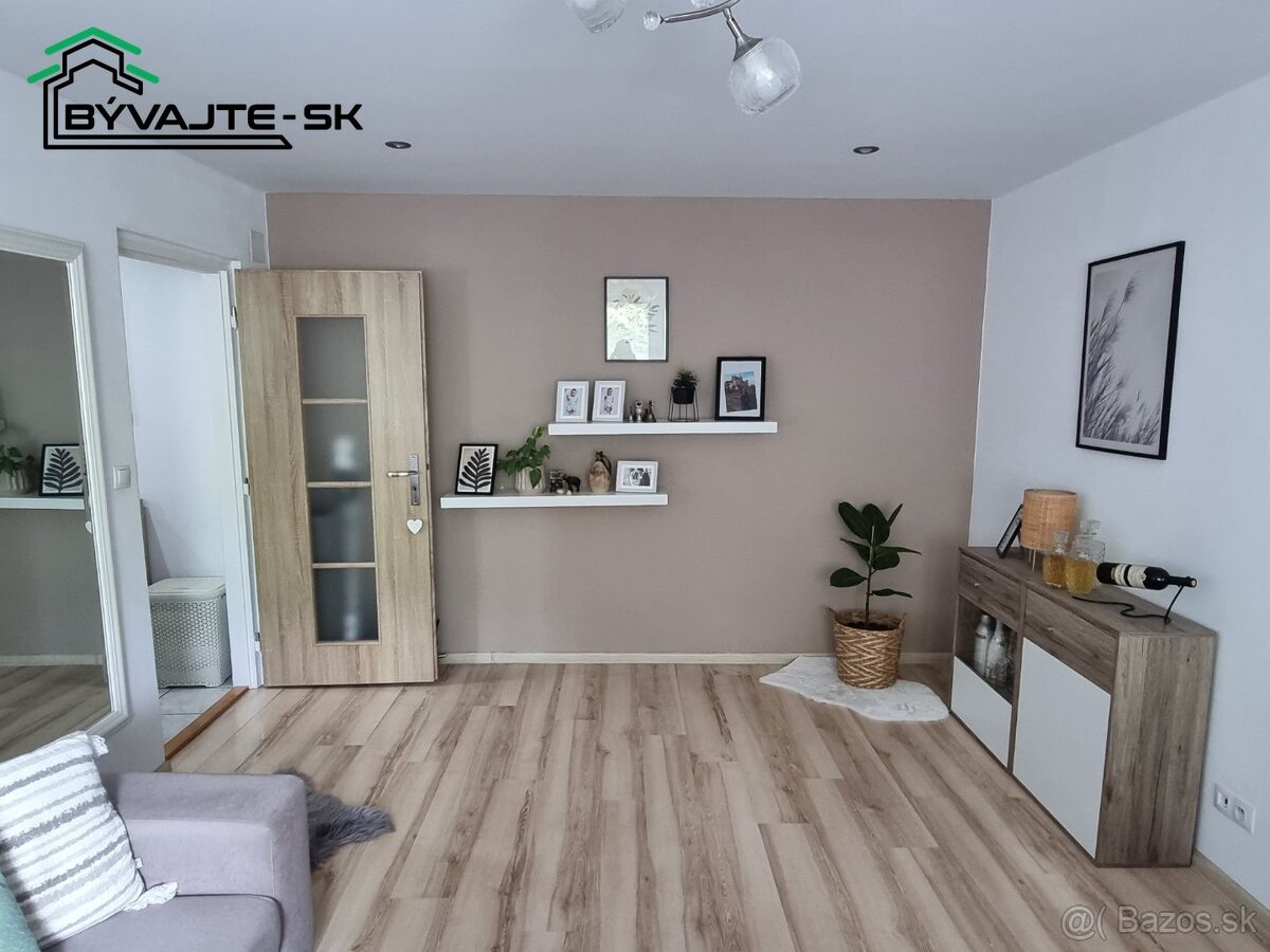 REZERVOVANÝ Útulny 2-izbový byt na Starom sídlisku v Prievi - 5