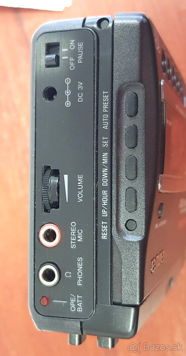 AIWA volkmen-na opravu - 5