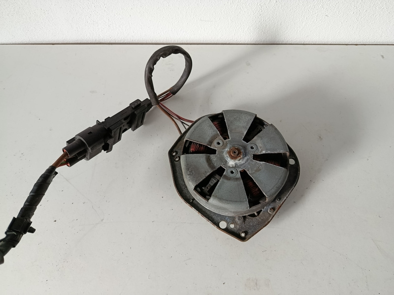 motor ventilatora chladenia touareg 0130706202 100€ - 5