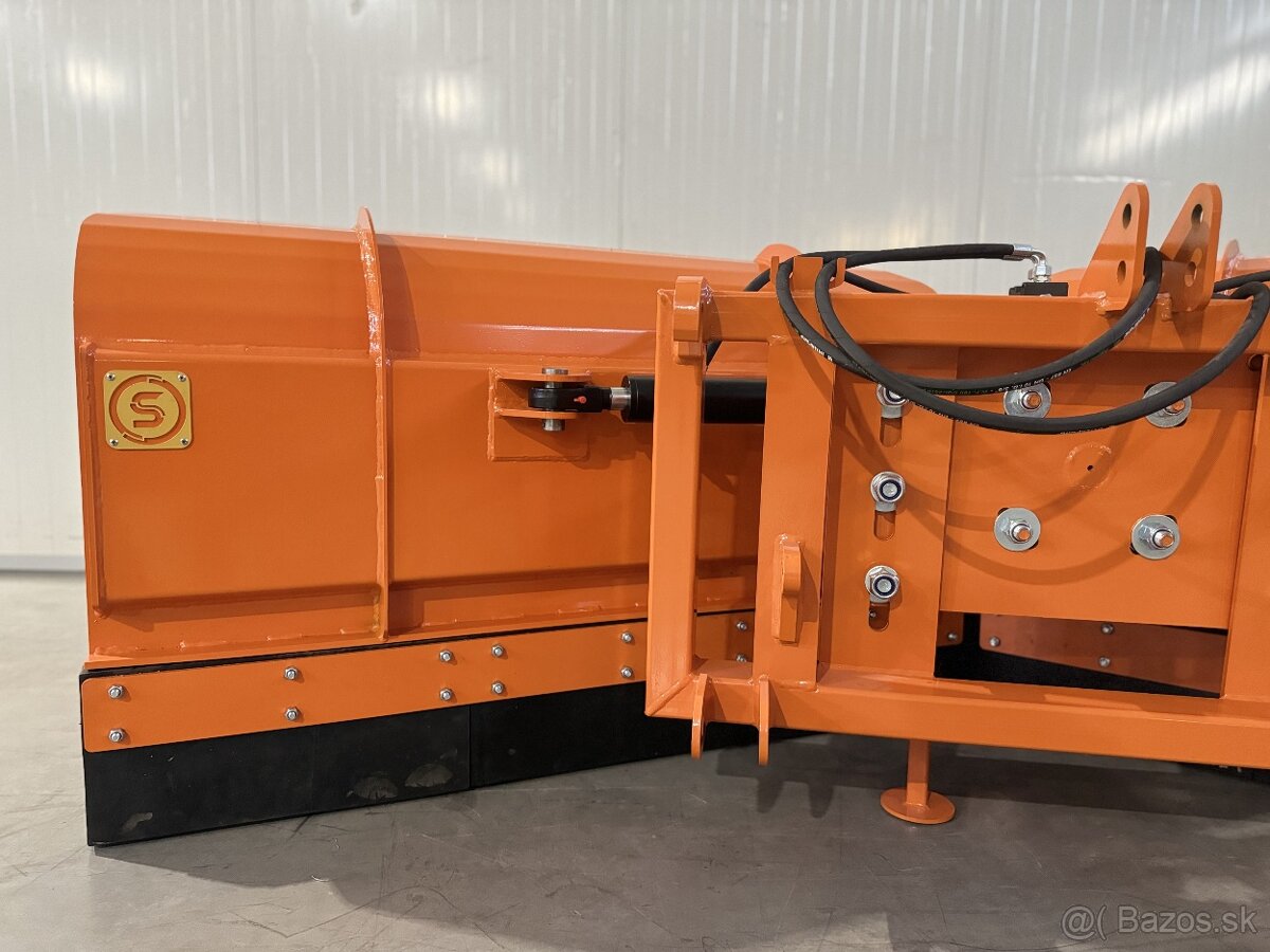 Snežný pluh 3m a 2,6m, radlica na sneh, šípka - 5