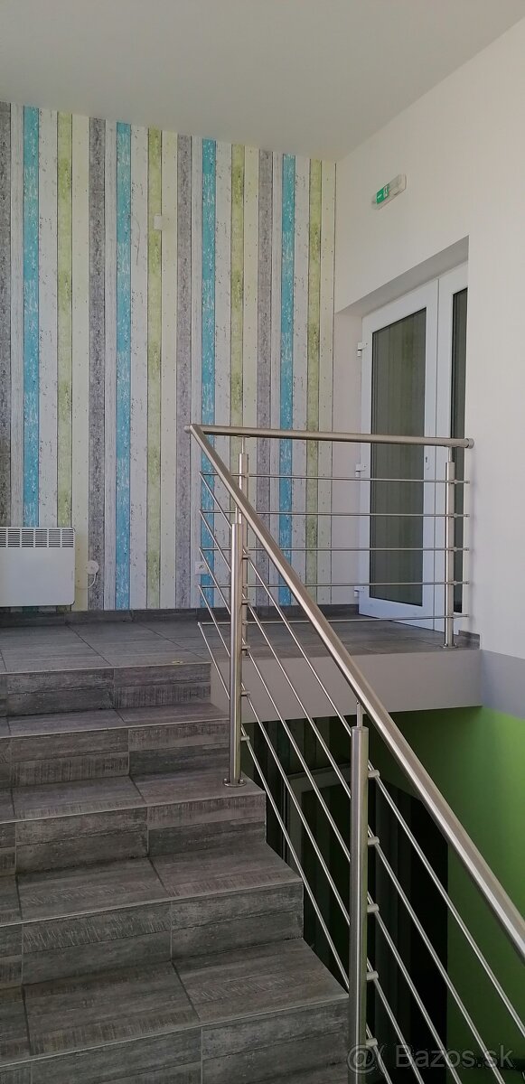 PRENÁJOM: kancelária, 37 m2, Námestie slobody - 5