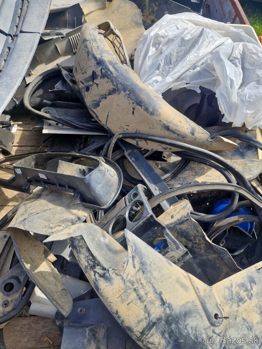 ROZPREDAM-CITROEN BERLINGO 1.9 D r.v.2002 51KW diely - 5