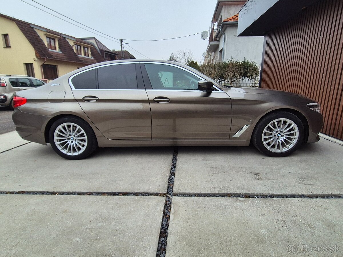 BMW 530e iPerformance 2018 Plugin Hybrid - 5