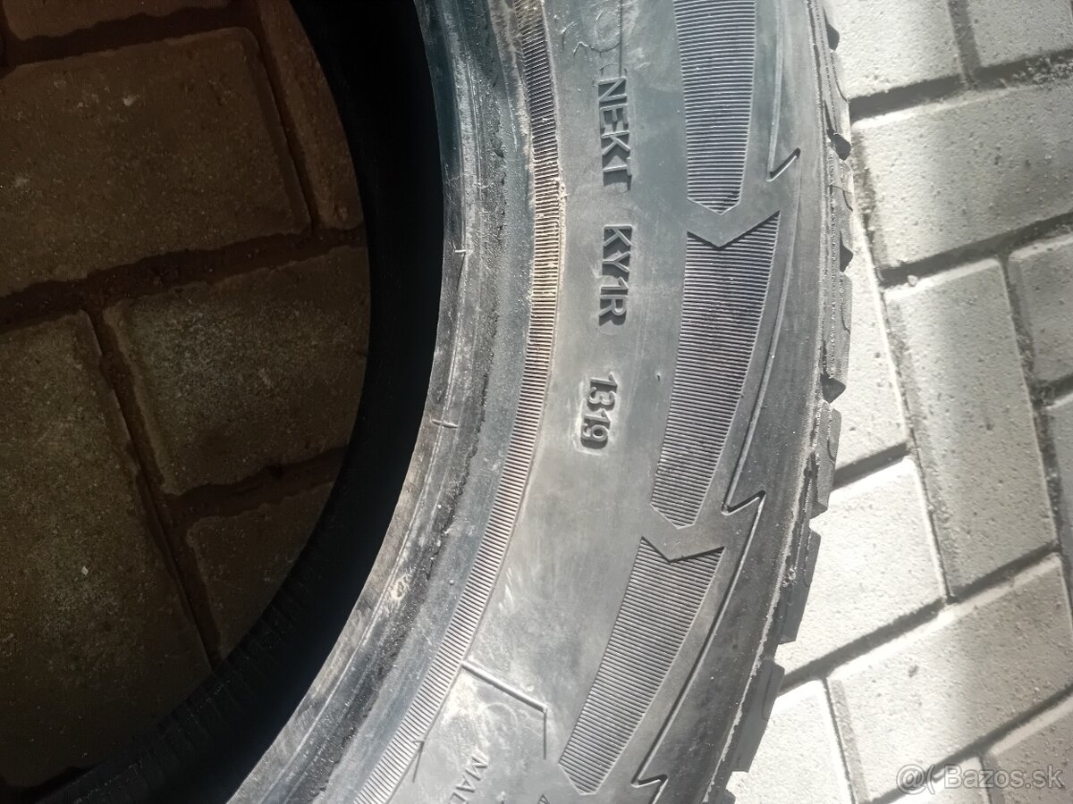 Predam 2ks zimne pneumatiky 215 60 R17 - 5