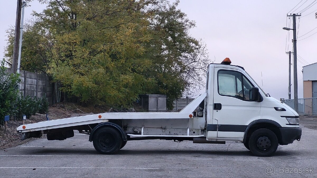 Odťahový špeciál Iveco Daily