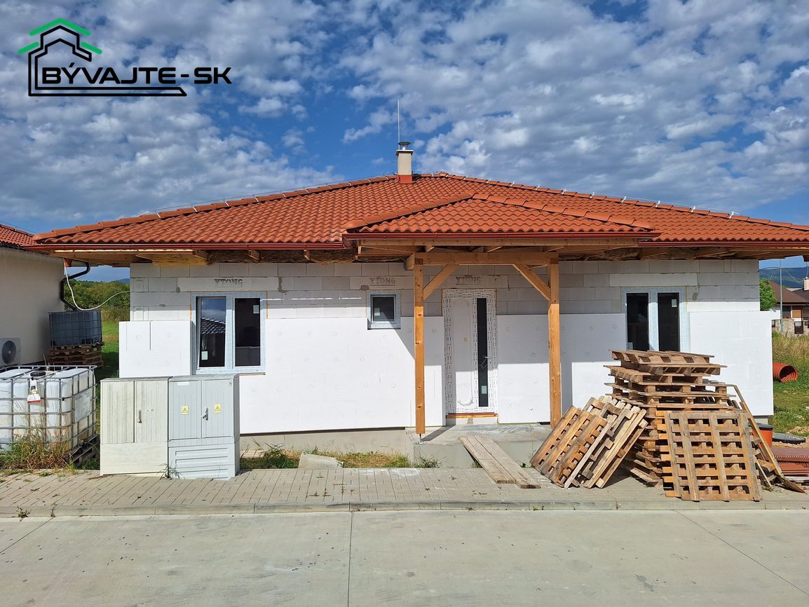 Novostavba rodinného domu v obci Lazany pri Prievidzi. - 5