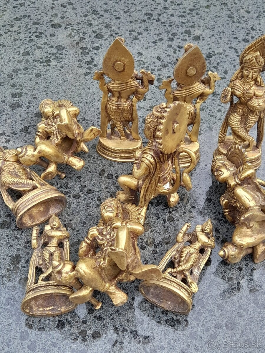 Bronzové sošky Hanuman, Krišna a ženské bohyne (10 ks) - 5