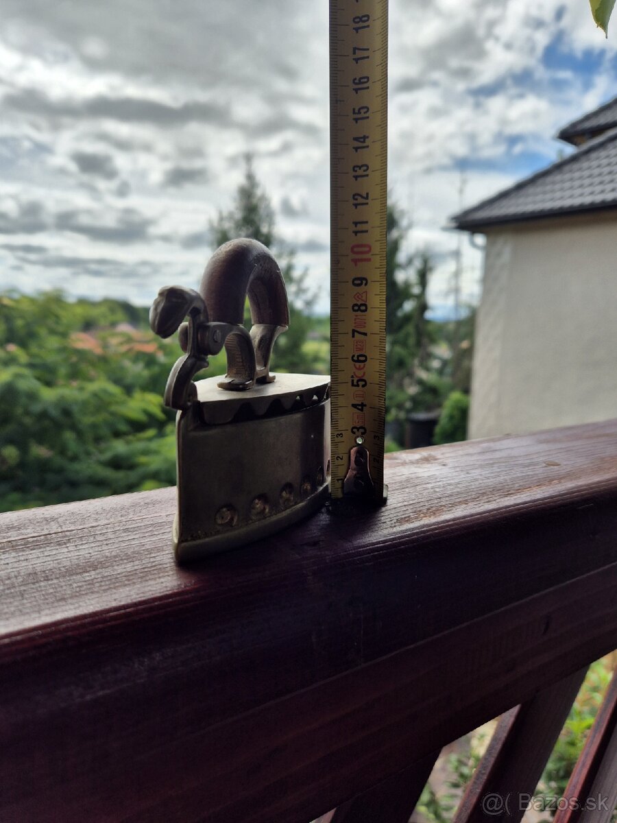 3× Mosadzná žehlička - 5