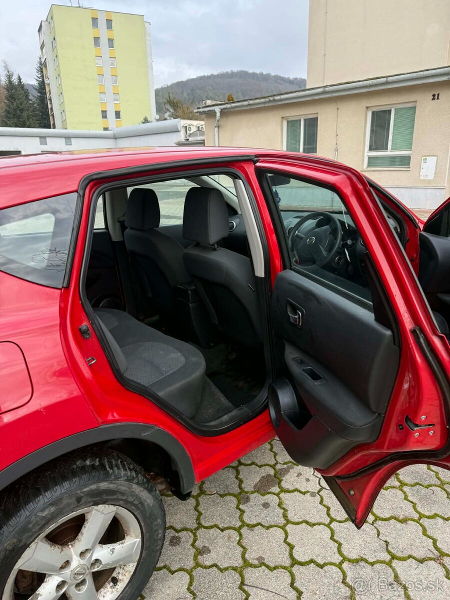 Nissan quashqai 1.6 - 5