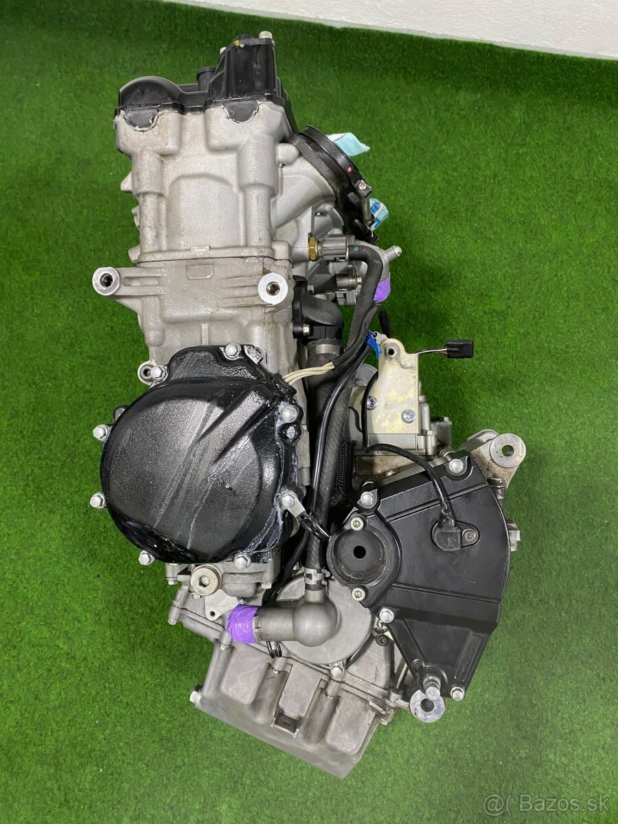 Suzuki GSXR1000 K7/K8 - 5