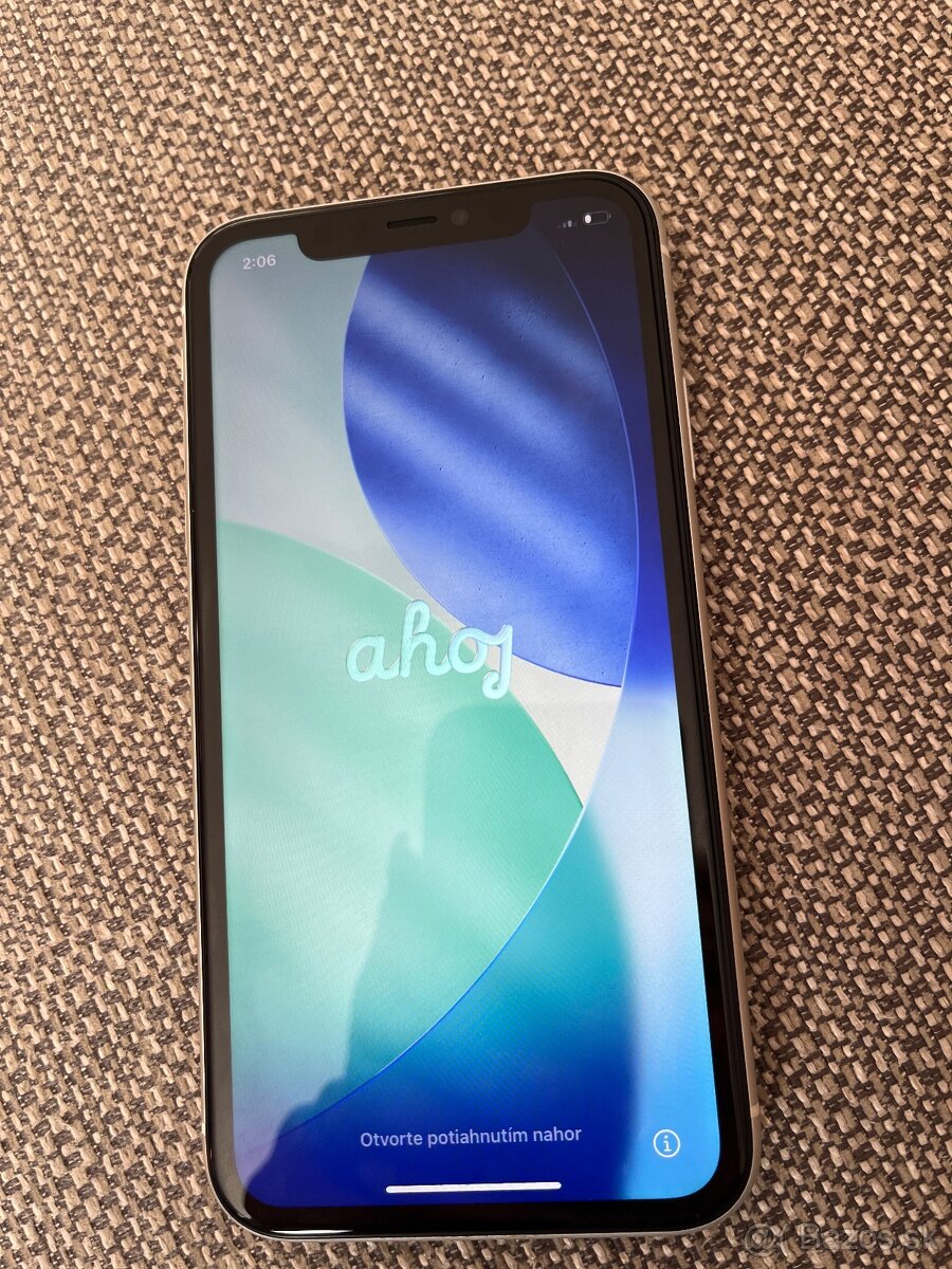 Predám iPhone 11 - 5