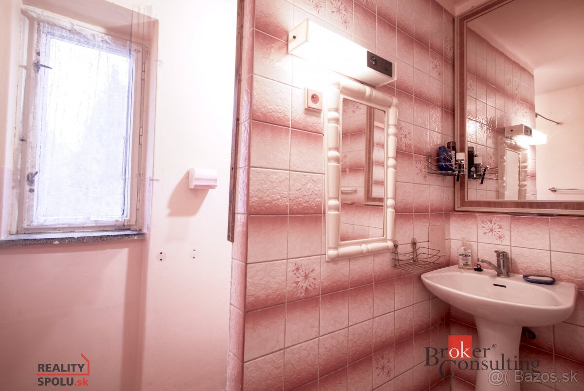 Na predaj 4 izbový byt v tichej lokalite v Trnave - 5