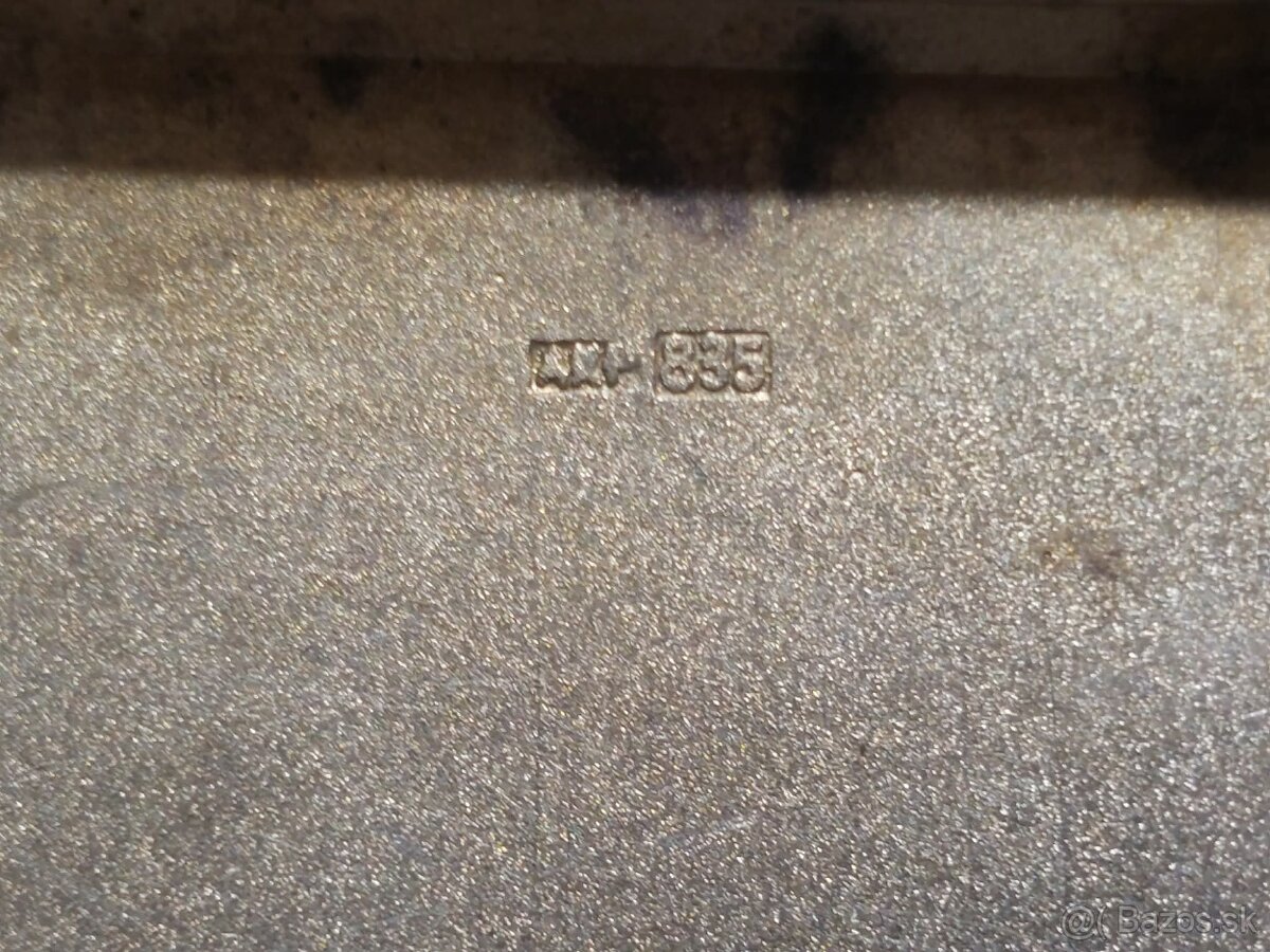 Strieborné puzdro na tabak – punc 835 - 5