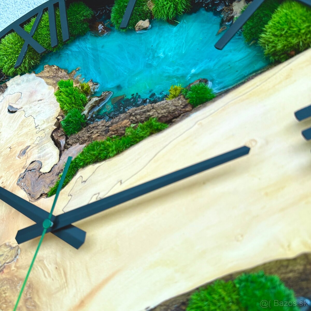 Machove hodiny s drevom a epoxidom priemer 50cm - 5