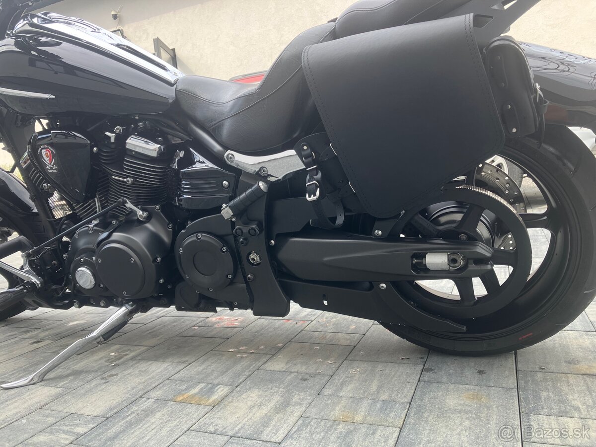 Yamaha Raider XV 1900 - 5