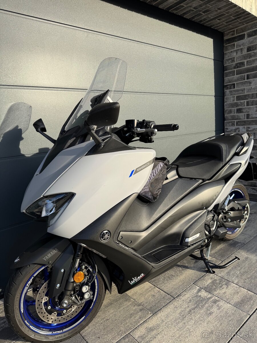 Yamaha Tmax 560 - ako nový - 5