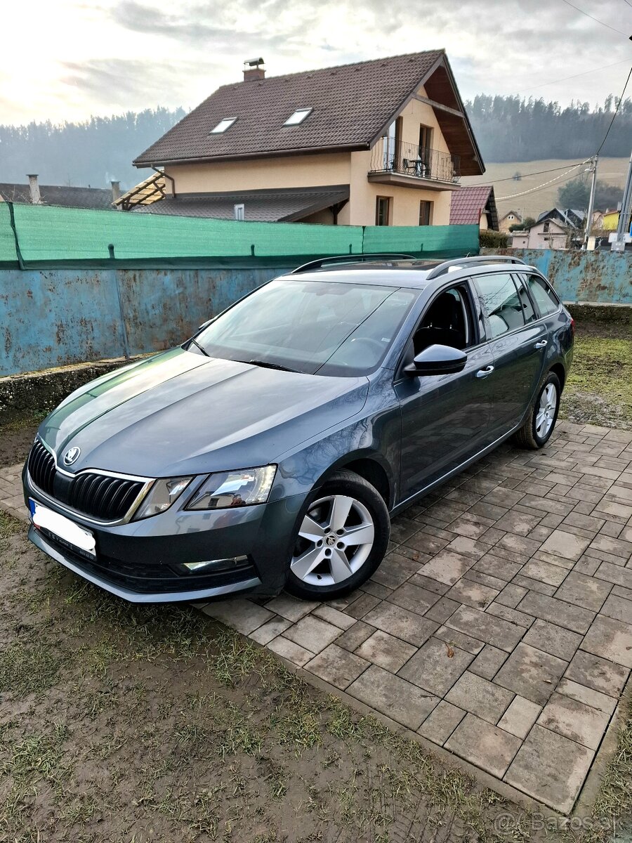 Škoda Octavia 1.5 TSI benzín 110KW DSG model 2020 - 5