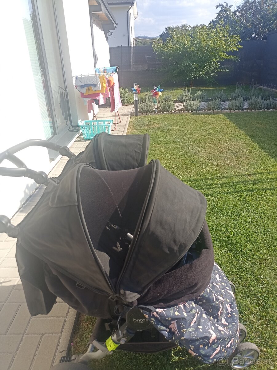 Súrodenecký kočík Britax - 5