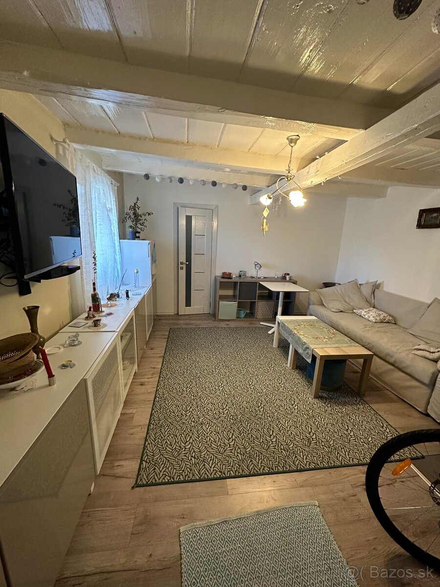 Dom v Medveďove na prenájom - 5