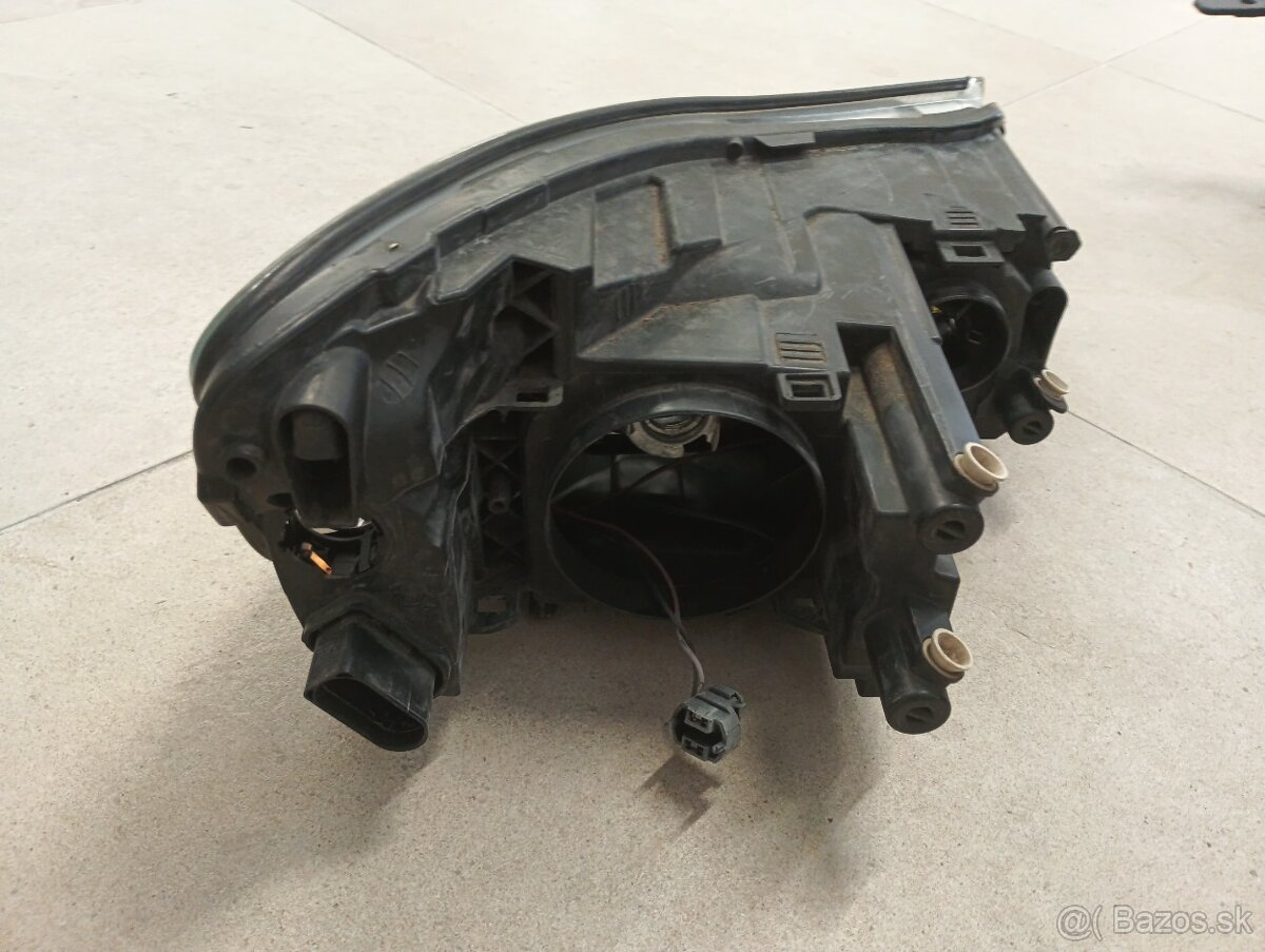 Ľavé predné svetlo Škoda Octávia 2. - 5