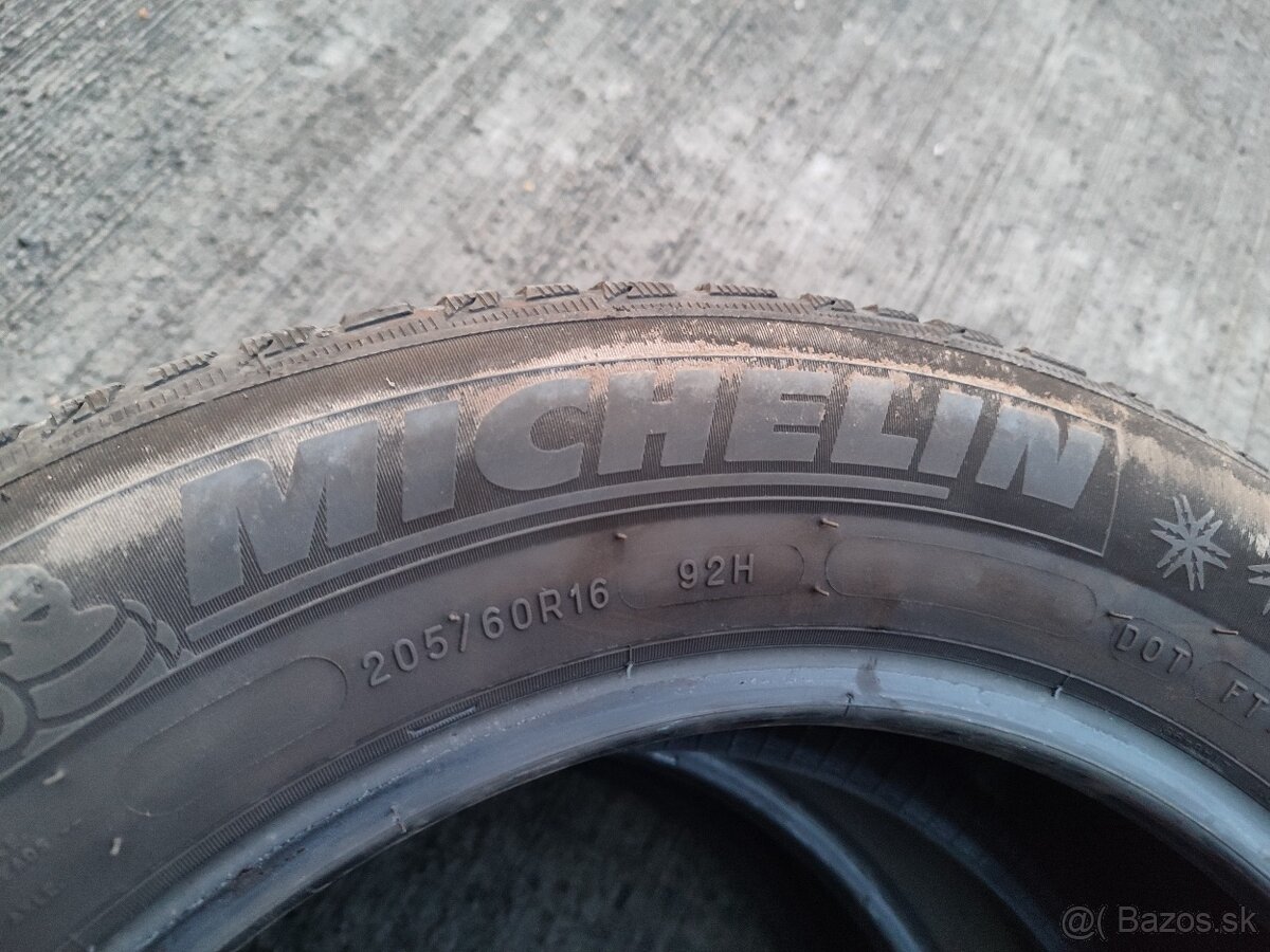 205/60 R16 Michelin - 5