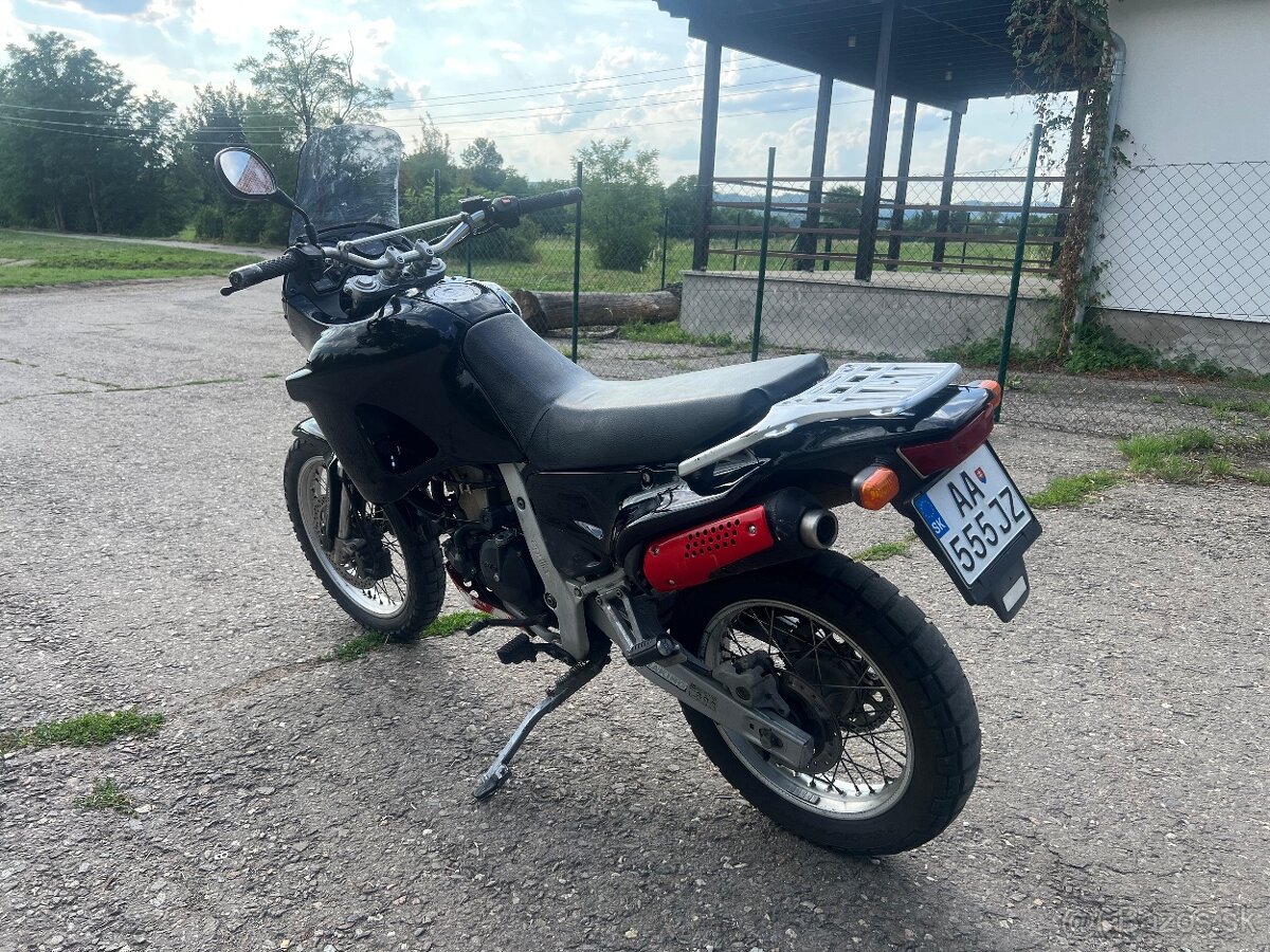 Aprilia Pegaso 650