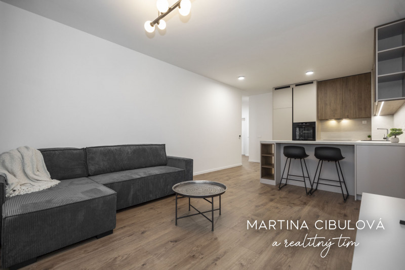 Na predaj 2 izbový štýlový zariadený byt v novostavbe v Bans - 5