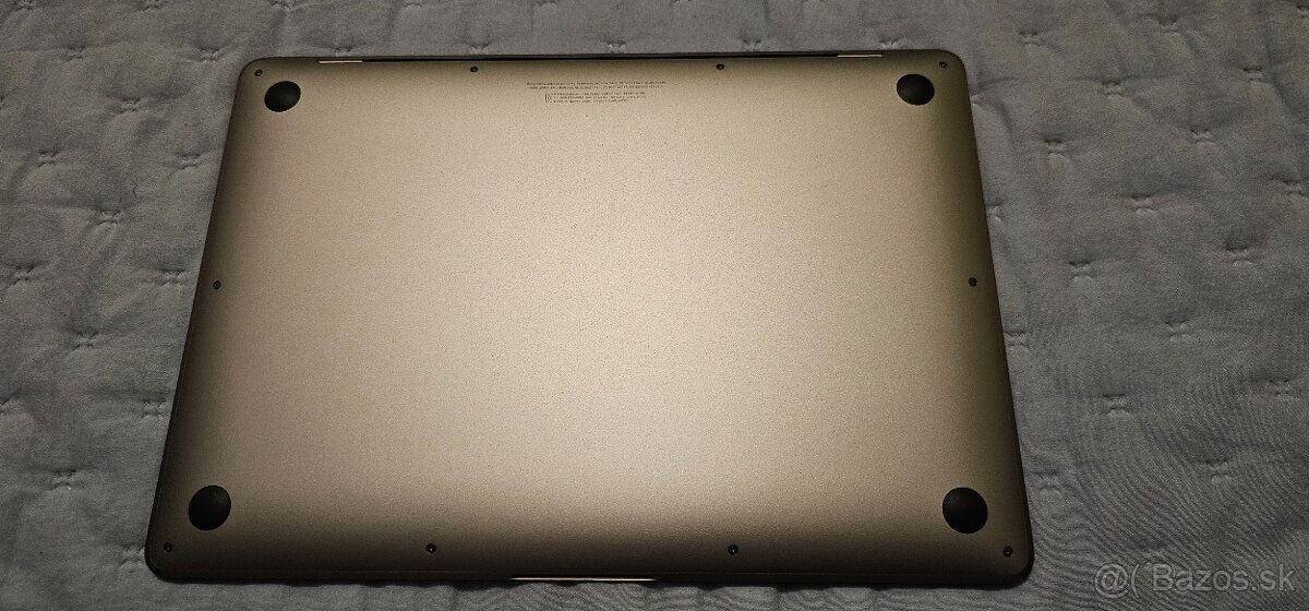 Mac Book M1 256GB žiadny škrabanec - 5