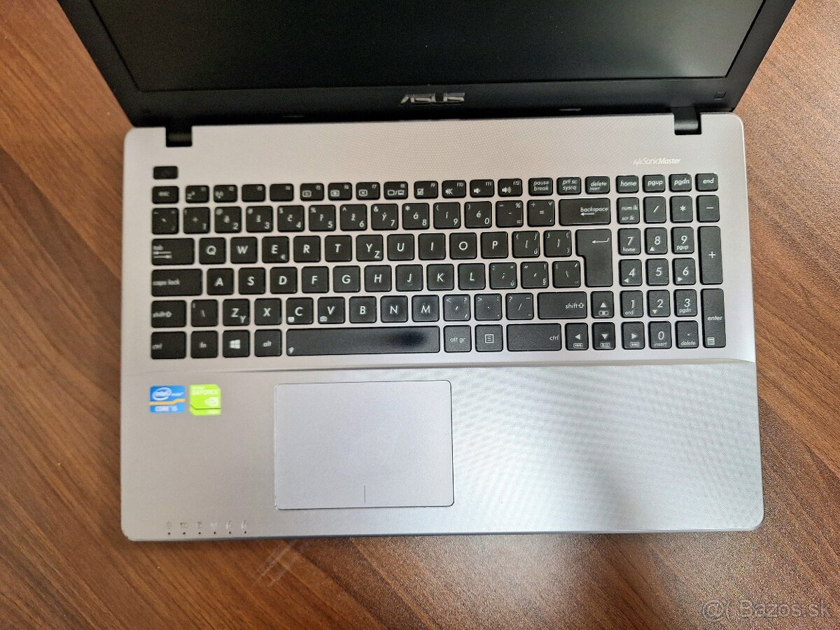 Asus X550V - 5