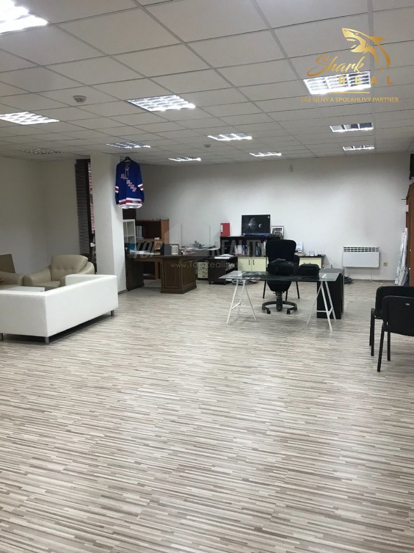 Budova v centre, prerobiť na bytový dom? Je to na Vás - 5