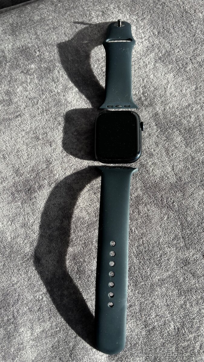 Apple Watch series 8 - 5