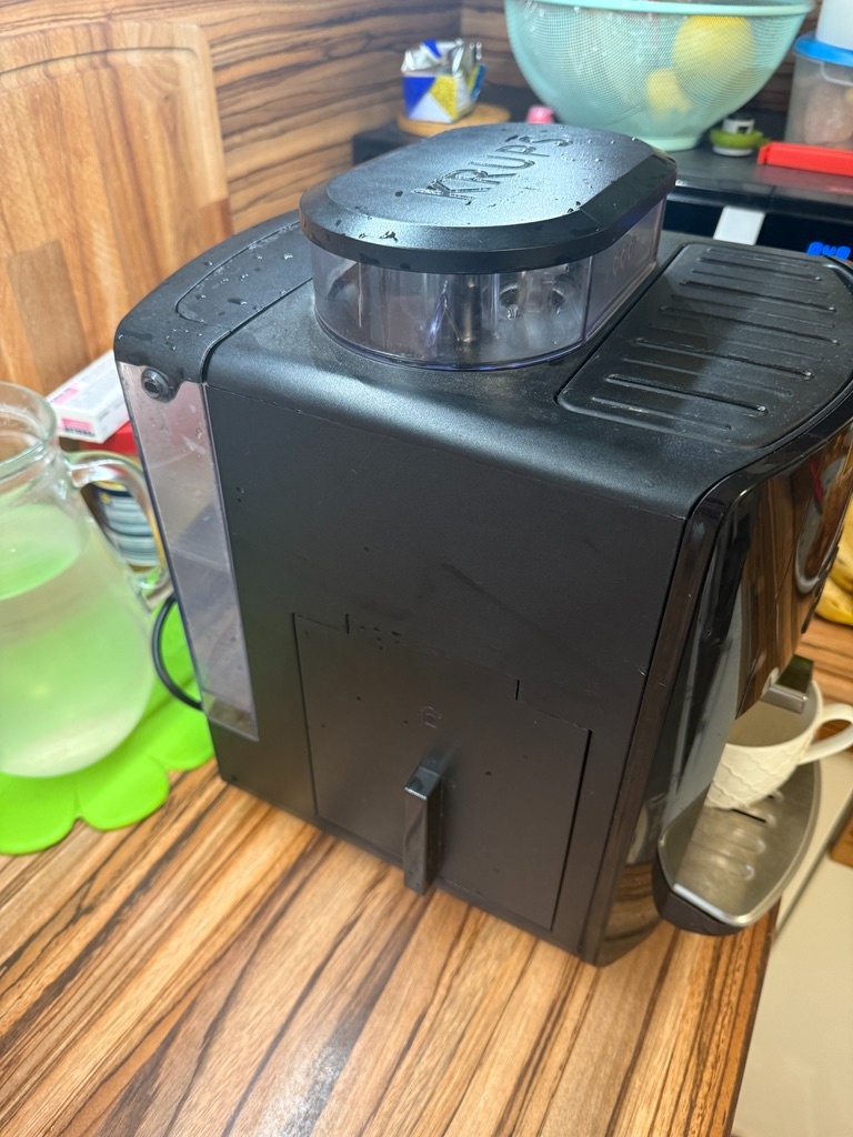 Krups Essential EA817010 čierny - 5