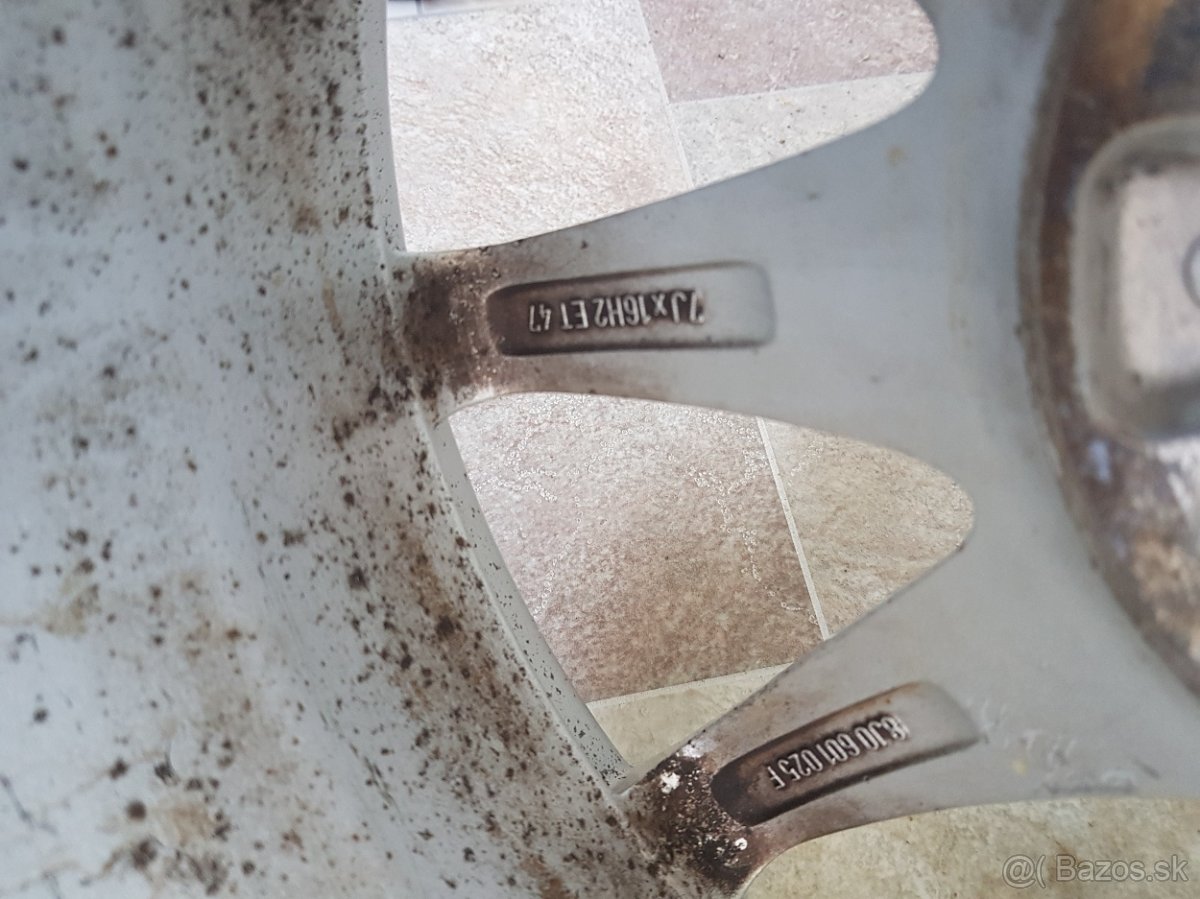 AUDI Alu sada r16 5x112 - 5