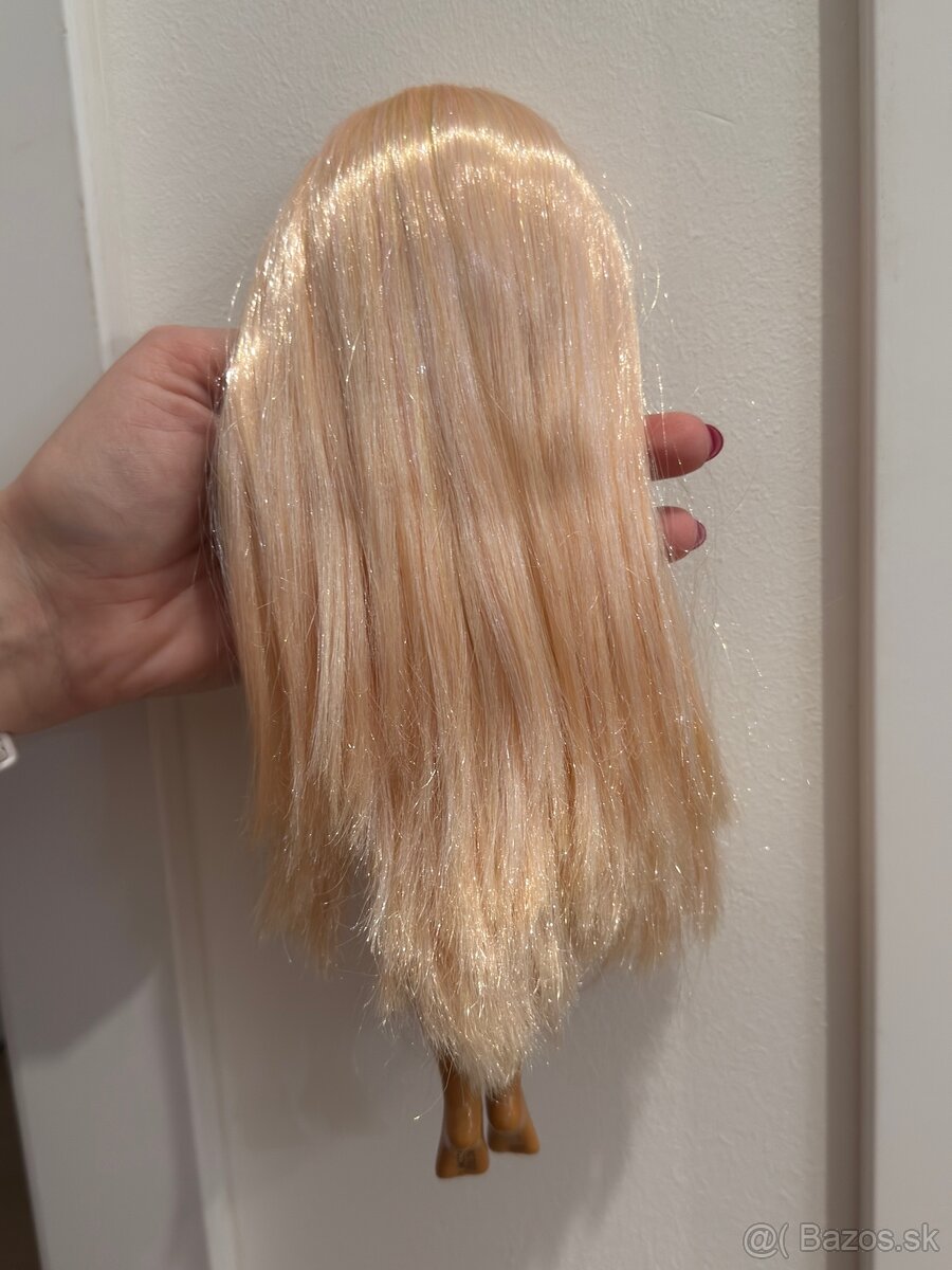 Sabrina Rainbow High - 5