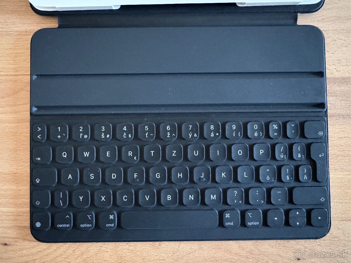 Apple Smart Keyboard Folio 11’ - 5