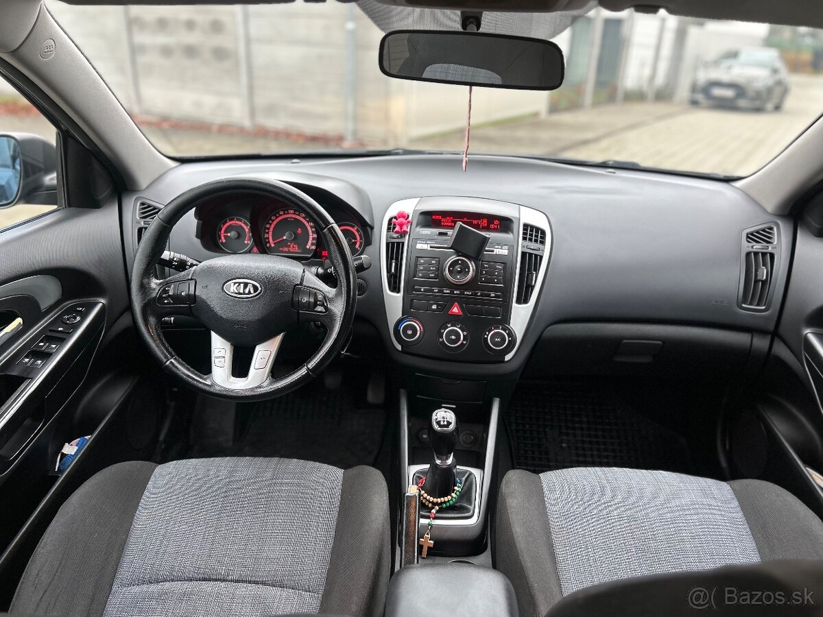 Kia Ceed 1,6 benzin 92kw r.v.2009 - 5