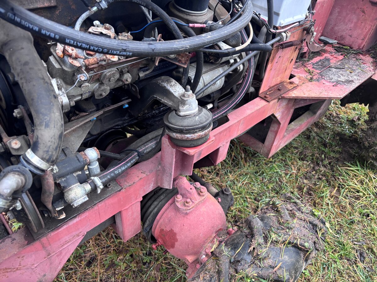 Predám robený traktor 4x4 - 5