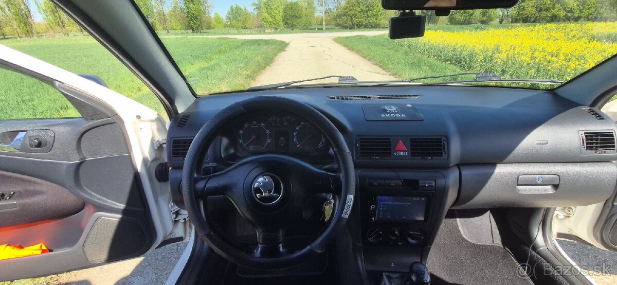 Škoda Octavia 1U - 5