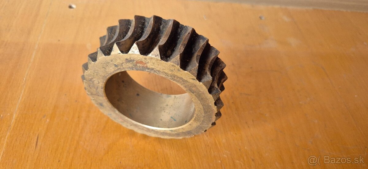 Šnekove mosadzné alebo brondzové ozubené koleso - 5
