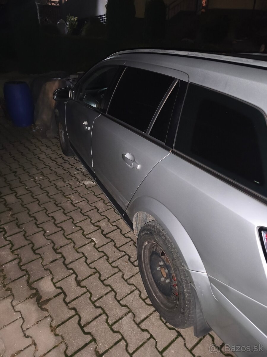 Opel Astra H 1,7cdti combi 2005 - 5