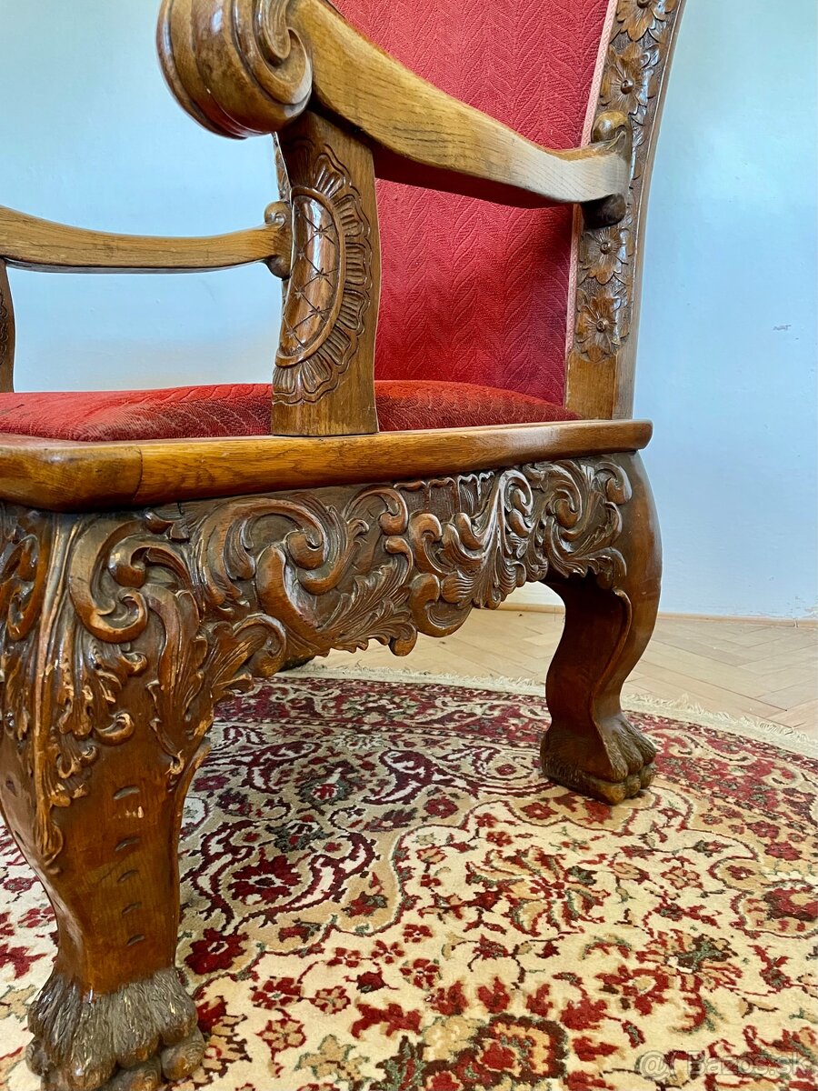 Set troch starožitnýh masívnych kresiel - 5