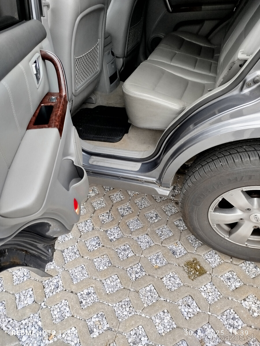 Predám KIA Sorento 2,5 diesel/manual - 5