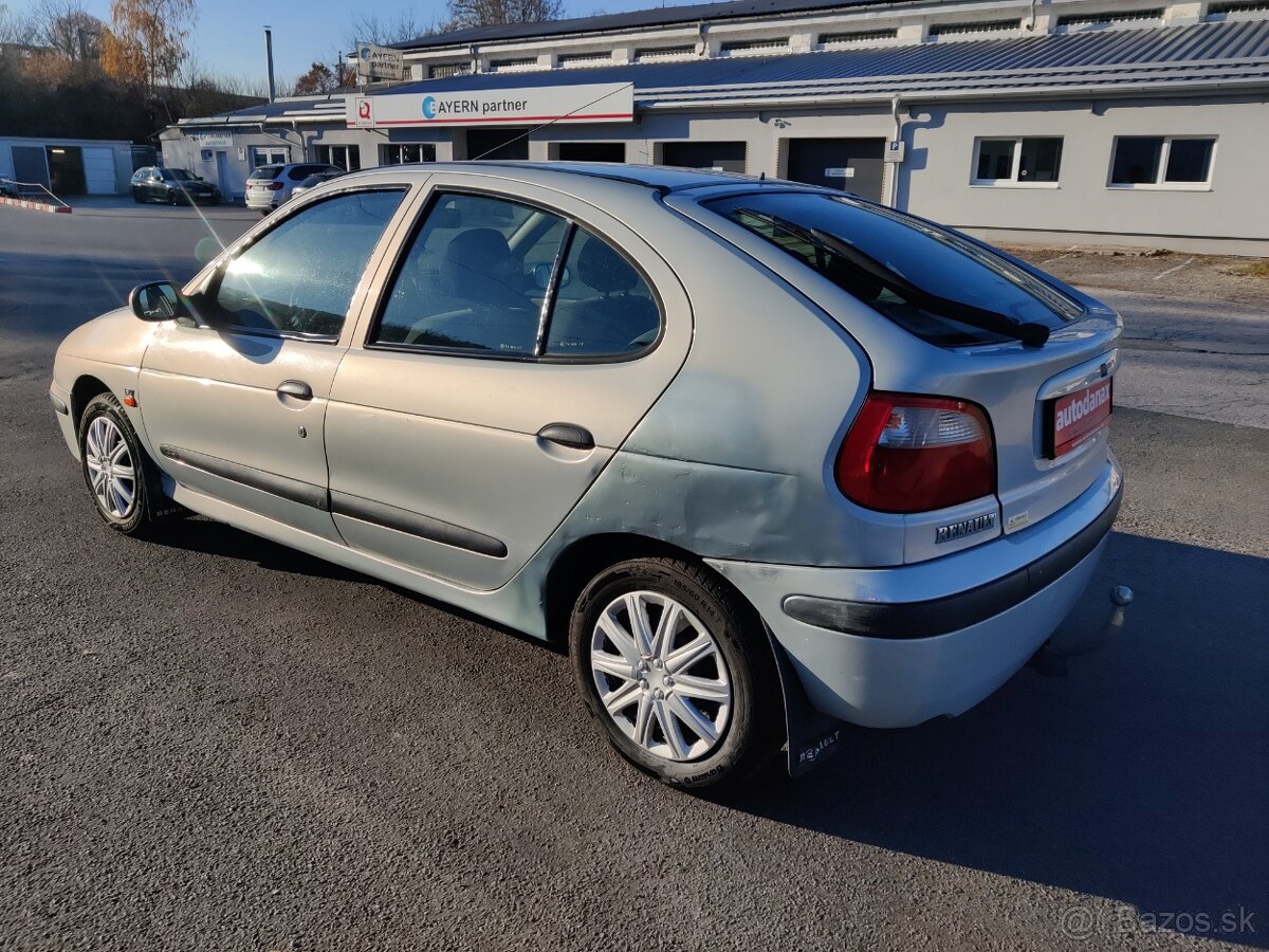Renault Megane - 5