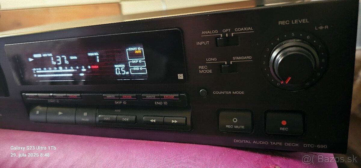 Predám DAT Sony DTC-690 - 5