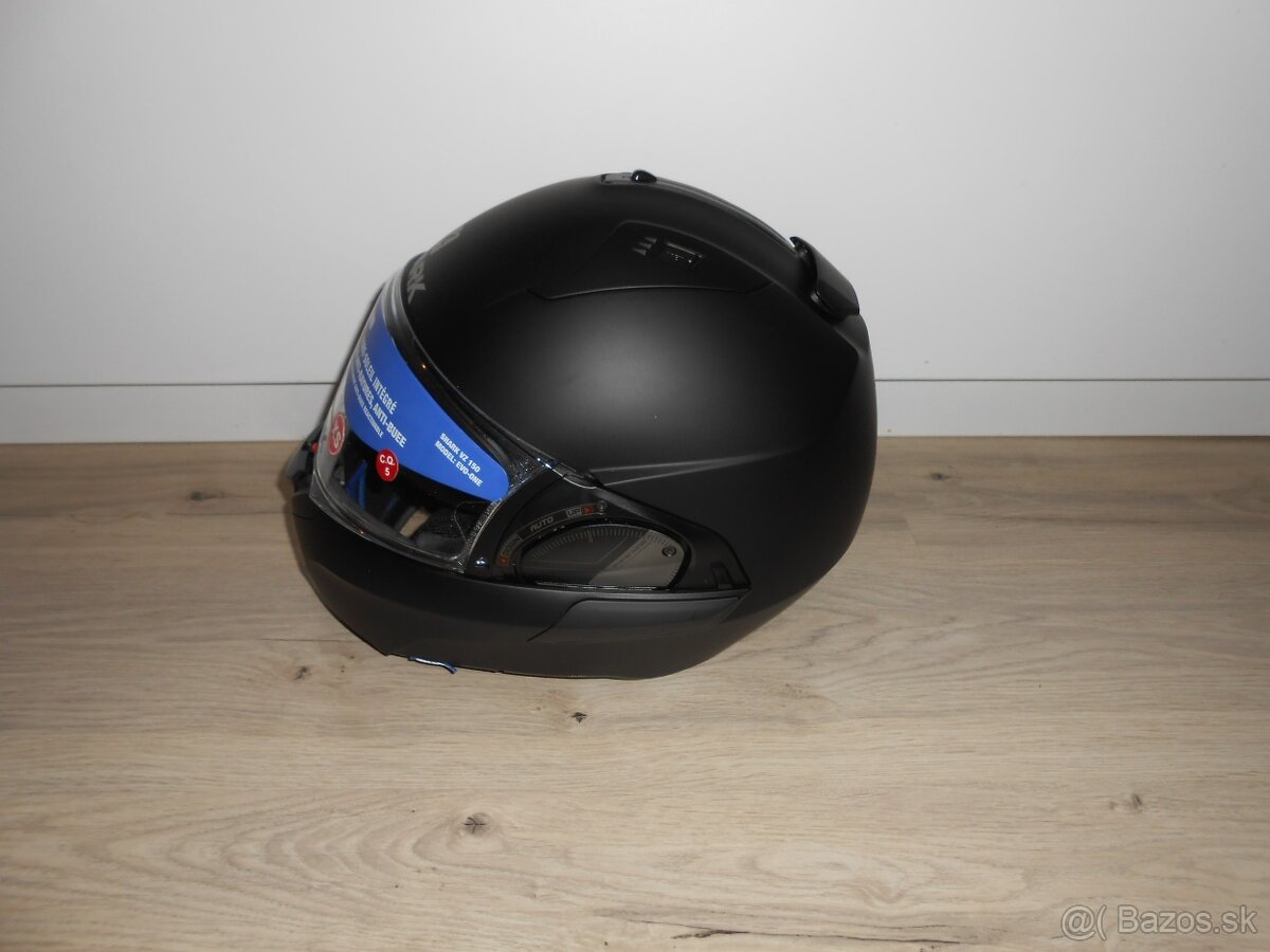 Predam krasnu novu moto prilbu znacky SHARK SPARTAN GT BLANK - 5