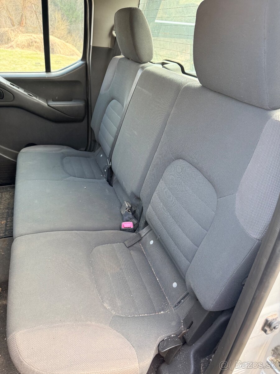 Nissan navara D40 - 5