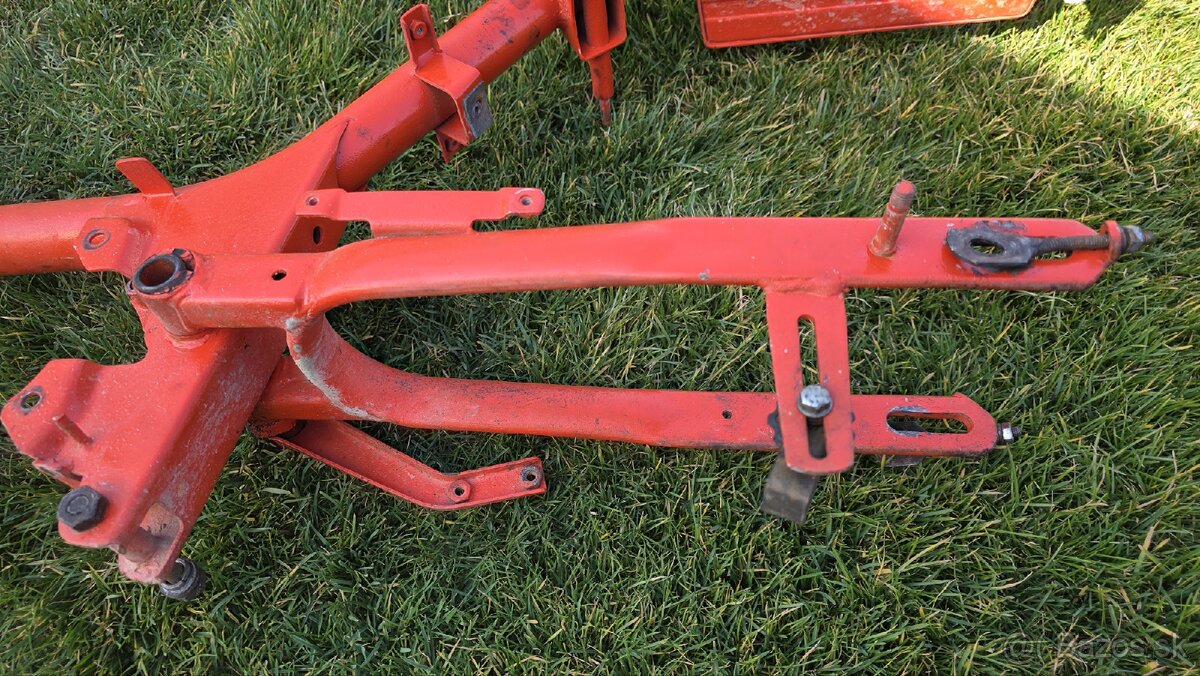 Babetta 210 rám - 5