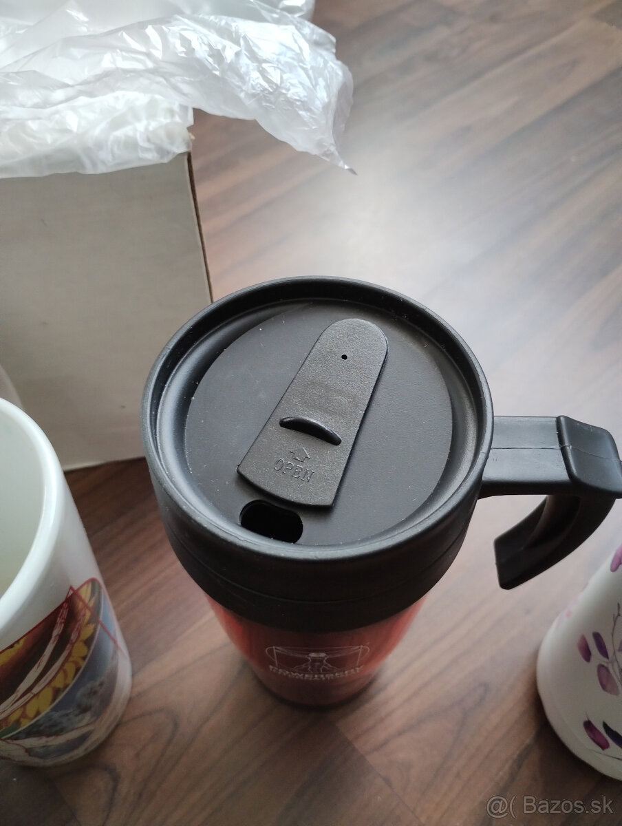 Termo hrnček, flaška, taška, 4 kusy, 5,- Euro/ nové - 5